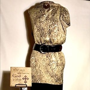 💣 Vince Camuto Blouse